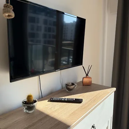 A63 By Real Apartment *